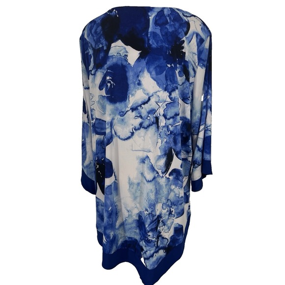 NEW Slim Factor by Investments Woman Blue Floral Print Tunic Top Plus Size 2X - Picture 4 of 10